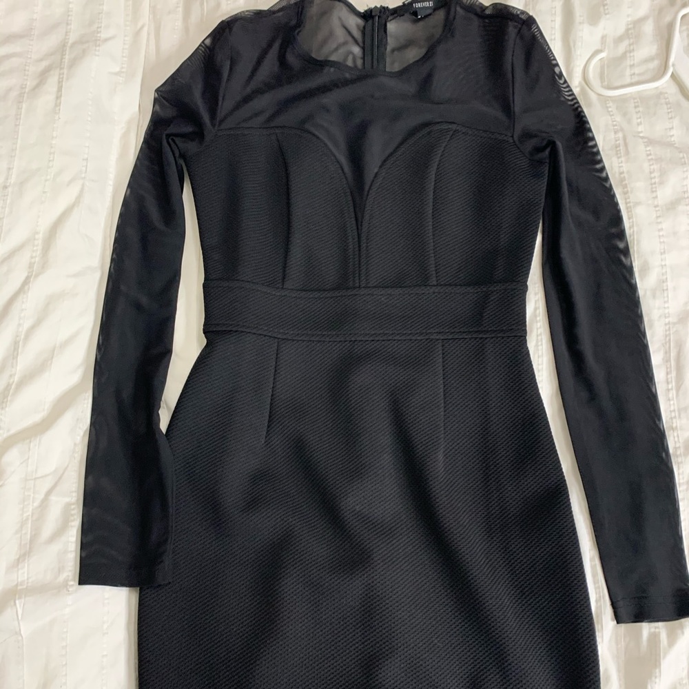 Black long sleeve dress